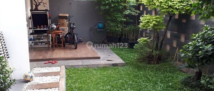 Rumah Tinggal di Komplek THE RESIDENCE Tangerang Kota, 3 KT, 2KM, SHM, Lokasi bagus, semi furnished, Harga murah bisa di Nego. 1