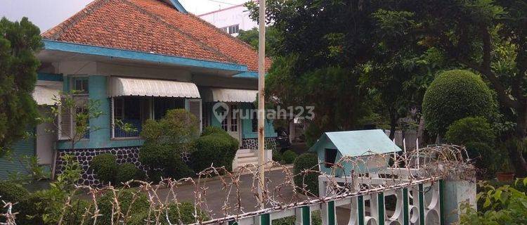 Rumah Lama Semarang Atas Dekat Pintu Tol 1