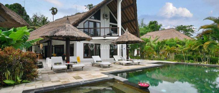 Villa front beach siap huni dekat lovina 1