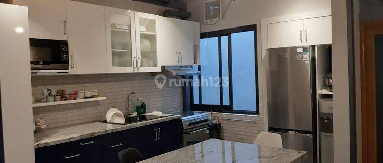 Rumah Full Furnished Modern Minimalis di Duta Bintaro 1