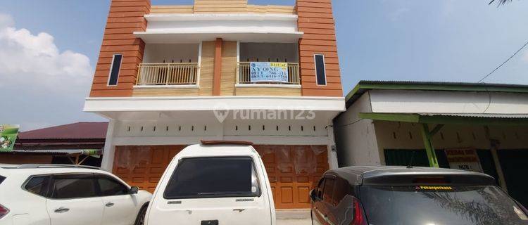 Dijual Ruko Baru 2lt murah, posisi hook di Jl. Garuda Sakti KM2 1