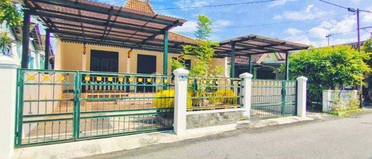 Rumah Dalam Kota Dekat Alun Alun Dalam Benteng 1