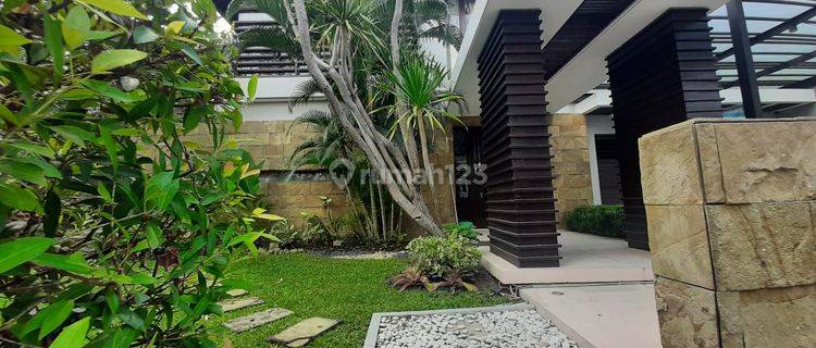 Rumah graha famili dekat citraland,pakuwon indah , royal residence 1