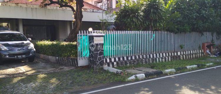 Rumah Menteng murah nego jadi 1