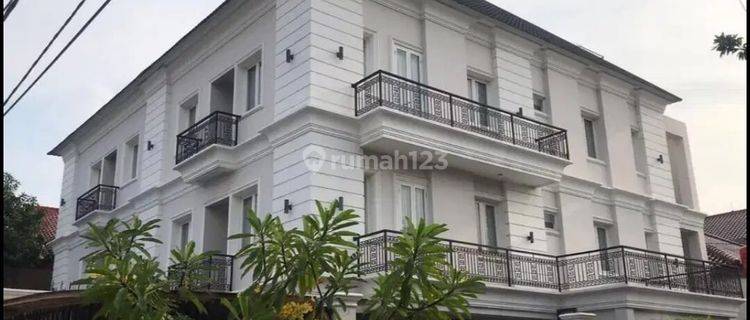 Rumah Mewah Hoek di Kayu Putih Pulomas Utara Rawamangun Jakarta Timur Jakarta  1