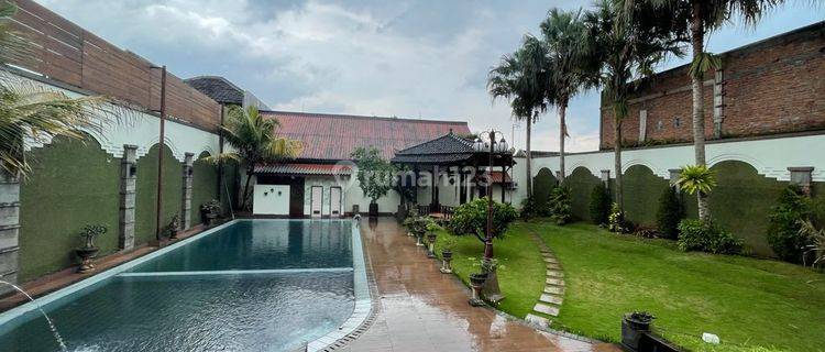 Rumah Megah Konsep Timur Tengah 1