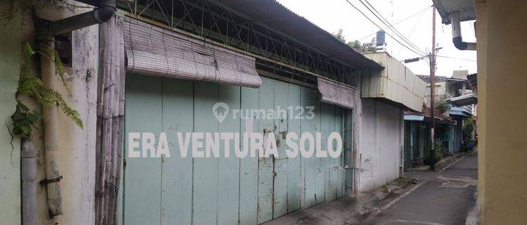 Rumah Siap Huni Tengah Kota Solo 1