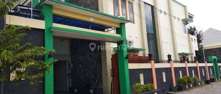 Rumah mewah +Full Furnitur K renang kota Solo 1