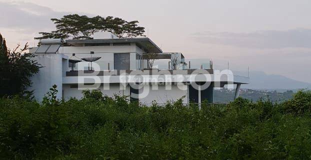 RUMAH MEWAH FULL FURNISH SIAP PAKAI DI DAERAH CANDI SEMARANG ATAS 1