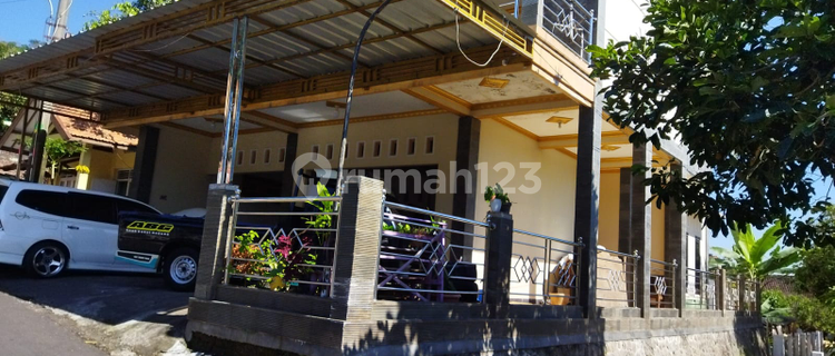 Large 2 two-story strategic house in Bawen Semarang. 1