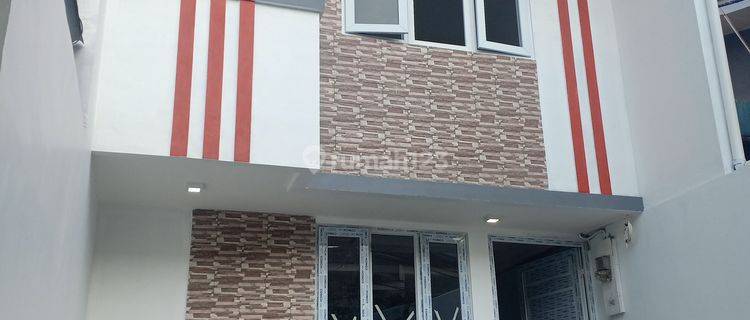 Rumah di tengah kelapa gading murah rapih dan siap huni 1