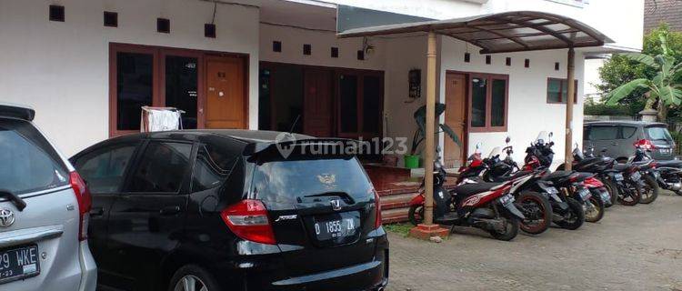 Rumah kost mewah tubagus ismail sayap dago 1