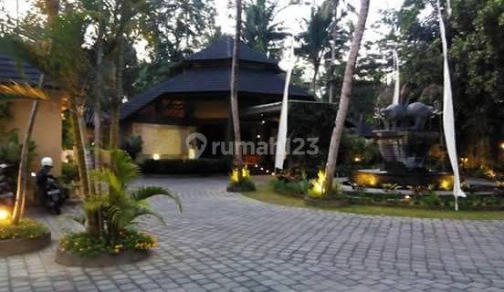 Resort bintang 3 Di Ubud 1