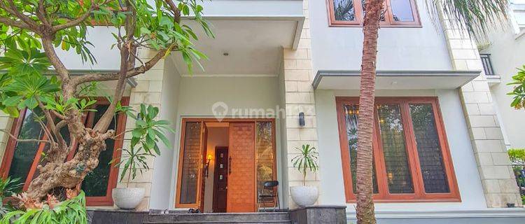  Rumah 3 Lantai Furnished Bagus Sekali Shm - Sertifikat Hak Milik di Menteng,Jakarta Pusat, Menteng 1