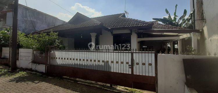 Rumah Tua Masih Layak Huni Di Cilandak, Jalan Buntu, Tenang 1