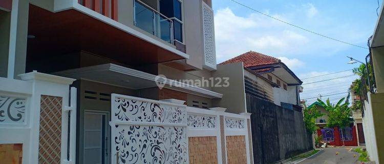 Rumah baru tengah kota solo dekat solo paragon 1