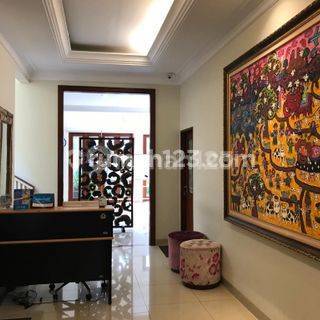 RUMAH MENTENG SIAP HUNI LUAS 320m2 1