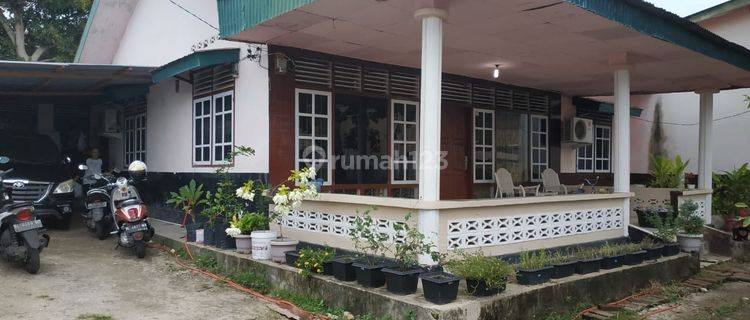 Rumah dilokasi strategis cocok untuk gues house 1