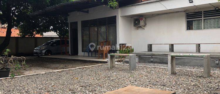 Dijual Rumah dan Kios di jalan utama dekat Pine Wood Residence 1