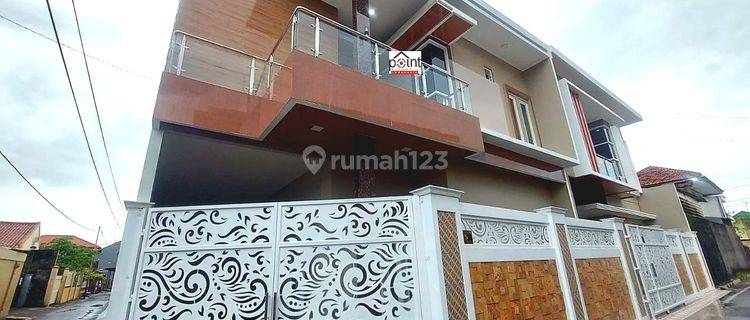 Rumah Mewah 2Lt Minimalis Modern Tengah Kota Surakarta 1