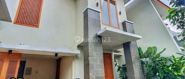 Rumah Brand New Lingkun Elit Jalan Lebar Kemang Jakarta Selatan 1