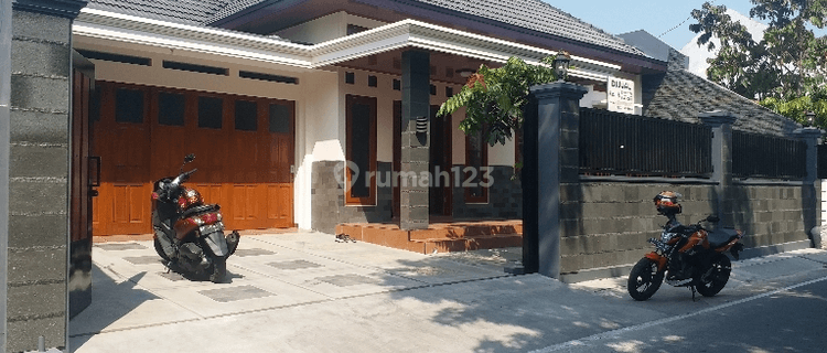 Rumah Baru Gress Sumber Banjarsari Solo Dekat Manahan 1