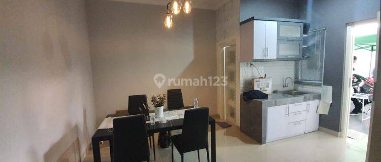 Rumah Minimalis2 Lantai  Town House Andir di dekat Pusat Kota Bandung 1