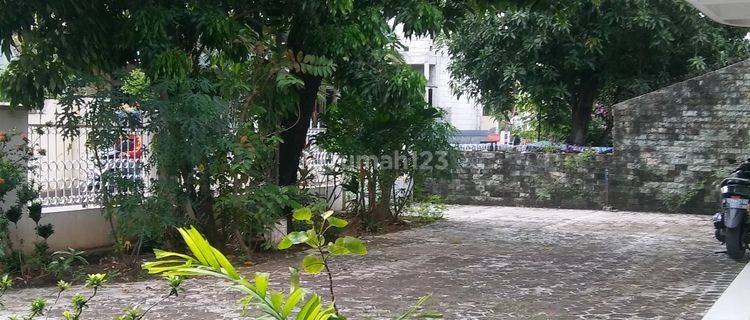 RUMAH MURAH HALAMAN LUAS LOKASI STRATEGIS PONDOK GEDE 1