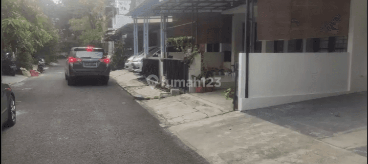 Rumah Cantik Sudah Renovasi Di Graha Raya Bintaro 1