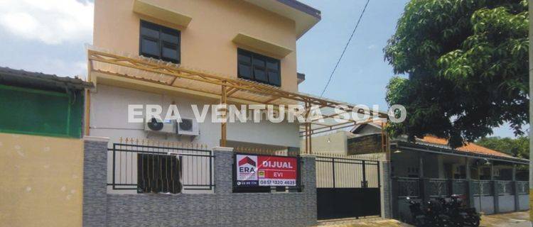 rumah siap pakai di tengah kota karanganyar 1