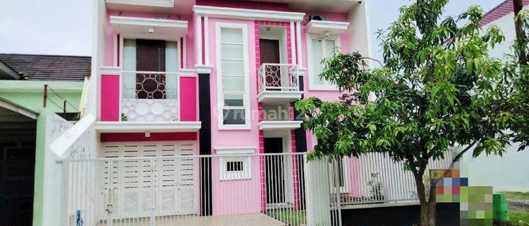 Rumah bagus modern 2 lantai di Araya kota Malang siap huni  1