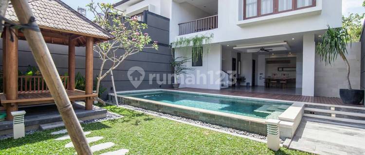 MODERN VILLA IN THE STRATEGIC AREA OF POH GADING 1