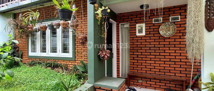 Dijual Rumah Siap Huni Asri Dan Nyaman Geger kalong  Permai Bandung  1