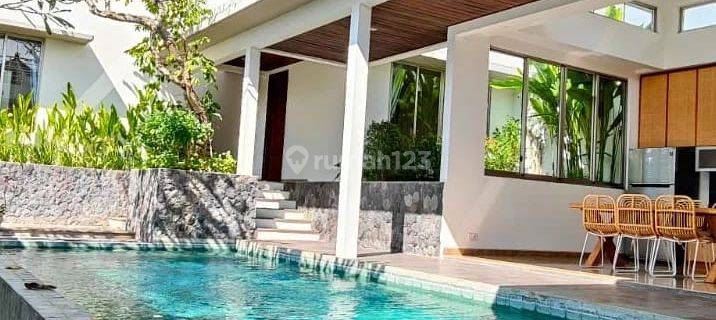 Villa Cantik Full View Nusa Dua Minimalis Modern Lokasi di Mumbul Nusa Dua Bali 1