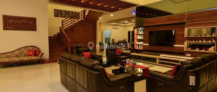 Rumah Mewah siap huni full furnish Alam sutera 1