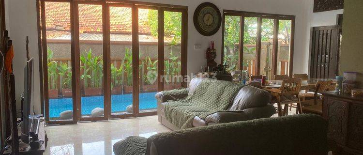 Rumah Etnik dan Asri di kawasan Kayu Putih, strategis & bebas banjir 1