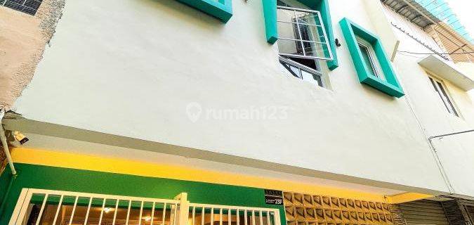 Rumah Kost Baru 4 Lantai Full 100% Terisi 17 Kamar di Gajah Mada Taman Sari Jakarta Barat 1