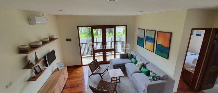 Vila modern dengan view sawah dan gunung di Ubud 1