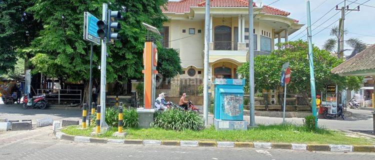 Rumah Bagus 2 Lantai 6 Kamar Kota Gresik Jawa Timur 1