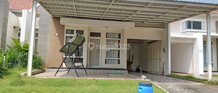 Disewakan rumah di Perumahan Graha Padma 1
