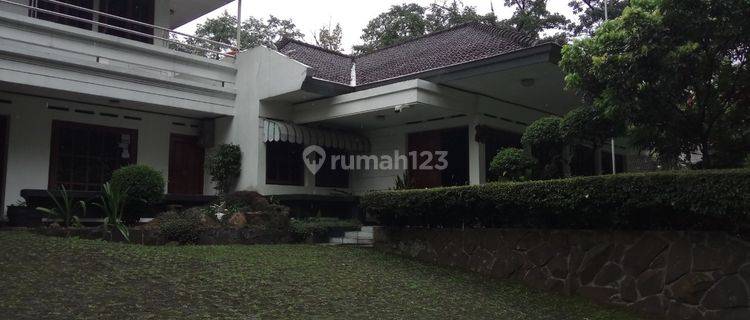 Rmh Lux  Bagus dan Besar di Sayap Dago 1