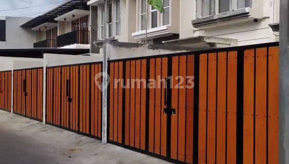 New House In Exclusive Cluster Good Ready To Occupy Jatiwaringin 1