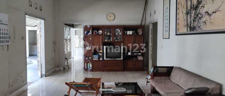 Old House for Sale in Dago Sayap 1