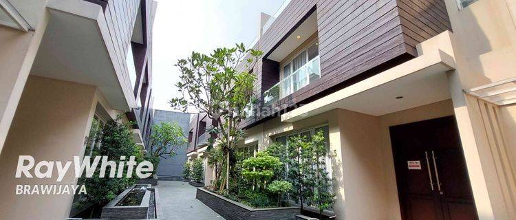 TOWNHOUSE DI KEMANG, DALAM CLUSTER, SIAP HUNI, PRIVATE POOL, DEKAT MAL KEMANG VILLAGE 1