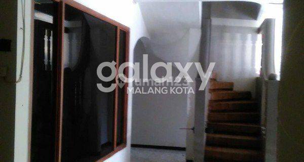 Rumah di Jalan Brigjend Slamet Riadi, Oro Oro Dowo Malang GMK00587 1