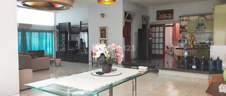 Rumah Bagus Full Furnish di Kemanggisan, Jakarta Barat, Nego  1