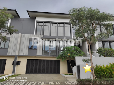 Lakewood House 12 meters wide on the main boulevard, the most luxurious cluster in BSD City, South Tangerang 1