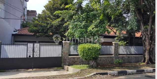 Rumah Asri Siap Huni di Cempaka Putih Tengah Jakarta Pusat 1
