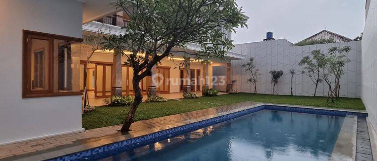 Rumah Mewah Hunian Asri Private Pool Kemang Fully Furnished  1