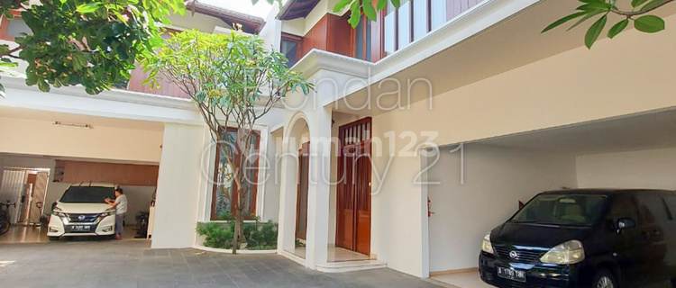 For Sale Beautiful Design Luxury Town House in Cipete, South Jakarta 1